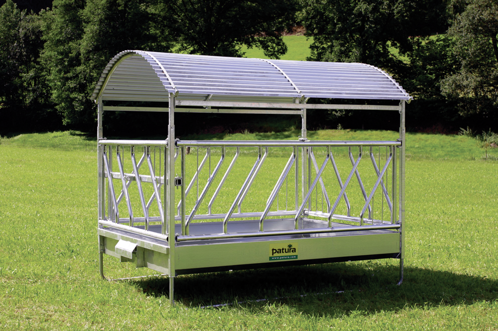 Großballenraufe mit Schrägfressgittern, 16 Fressplätze