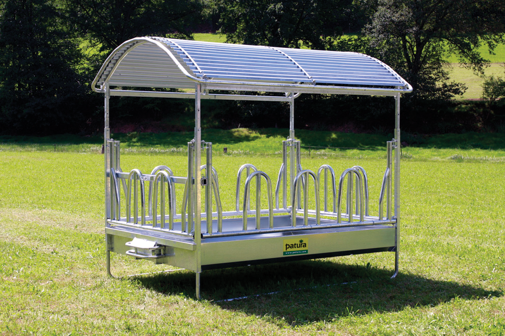 Großballenraufe mit Palisadenfressgittern, 14 Fressplätze