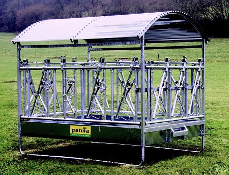 Großballenraufe mit Sicherheits-Fangfressgittern, 14 Fressplätze